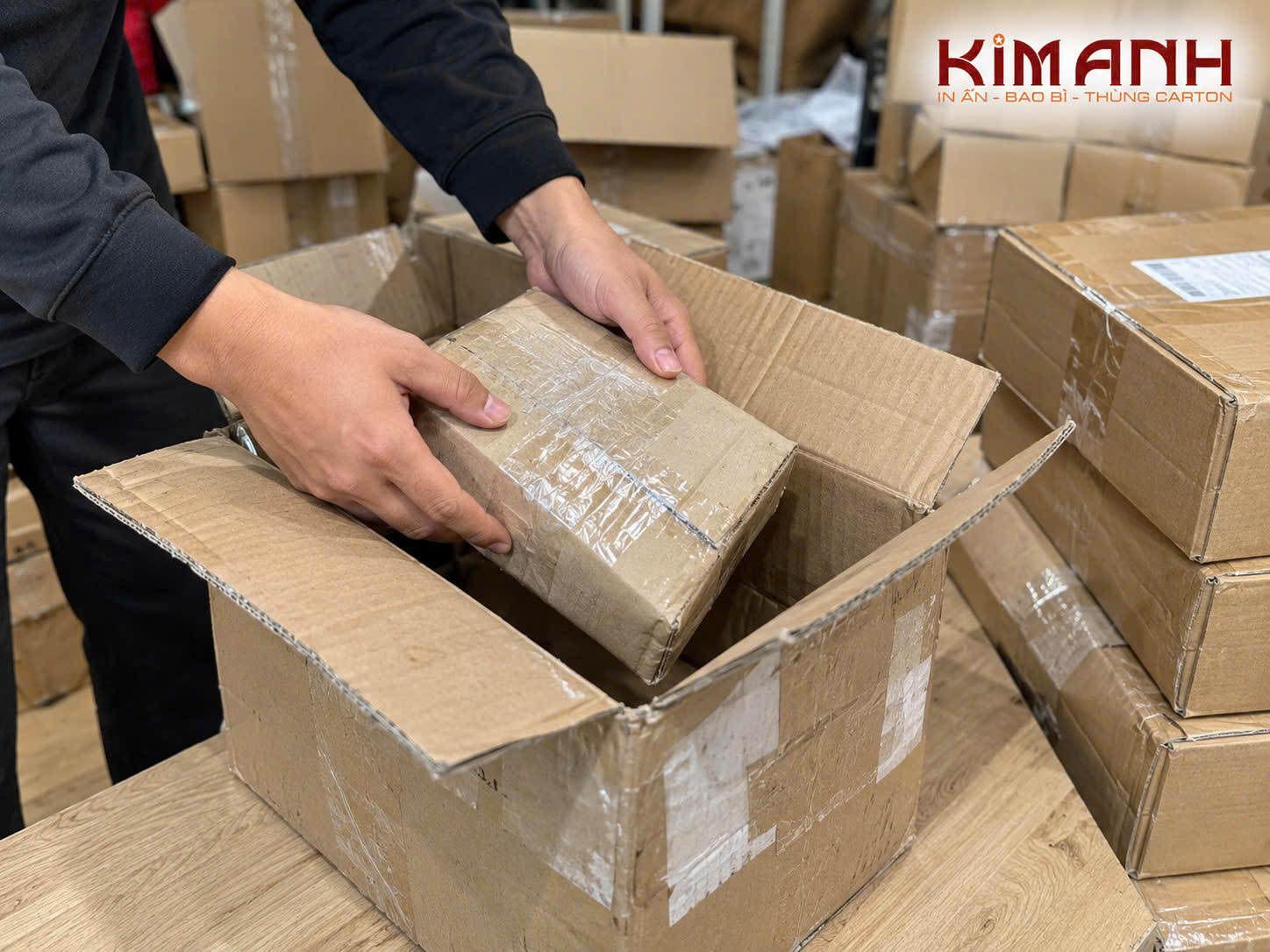 Đóng gói hàng bằng thùng giấy carton tận dụng