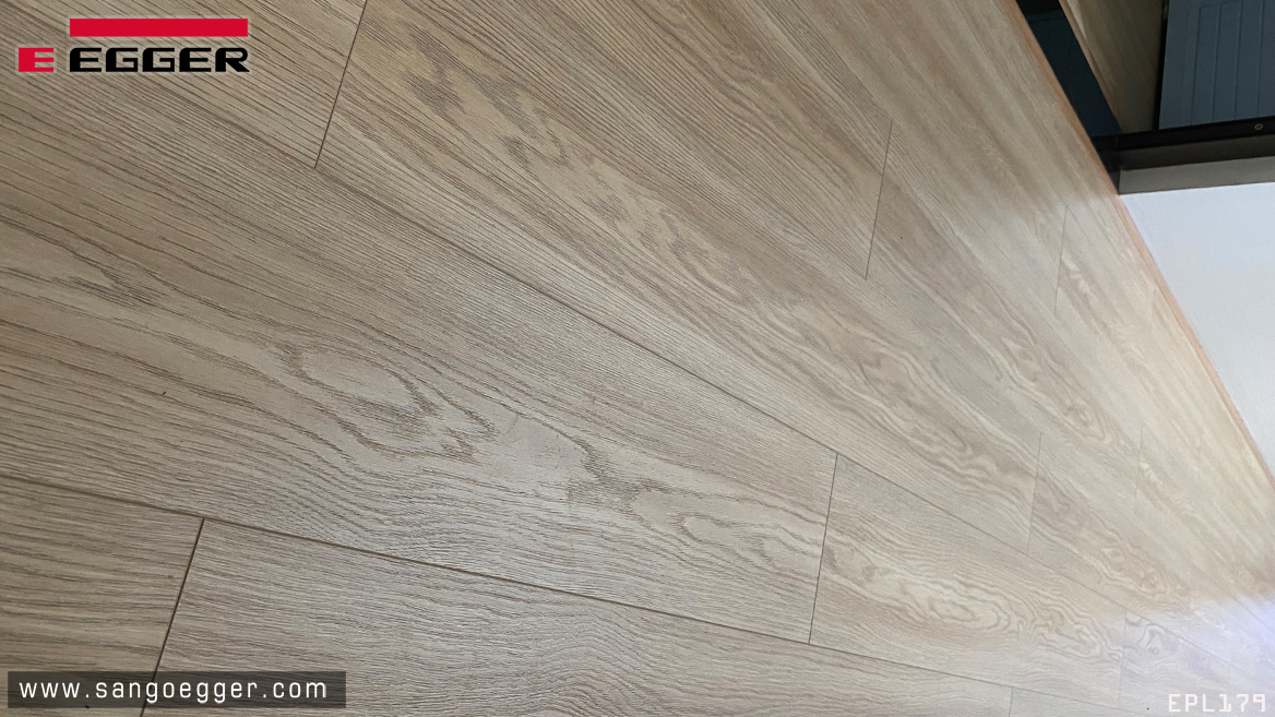 Vân gỗ tự nhiên độc đáo từ sàn gỗ Egger EPL179