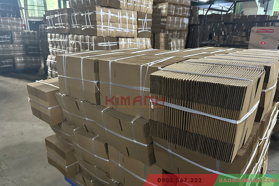 Kho hàng hộp giấy gói hàng bao bì Kim Anh