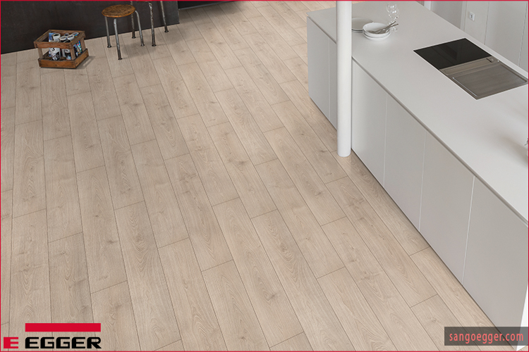 Thực tế vân gỗ khi lên sàn diện tích lớn - Egger Flooring